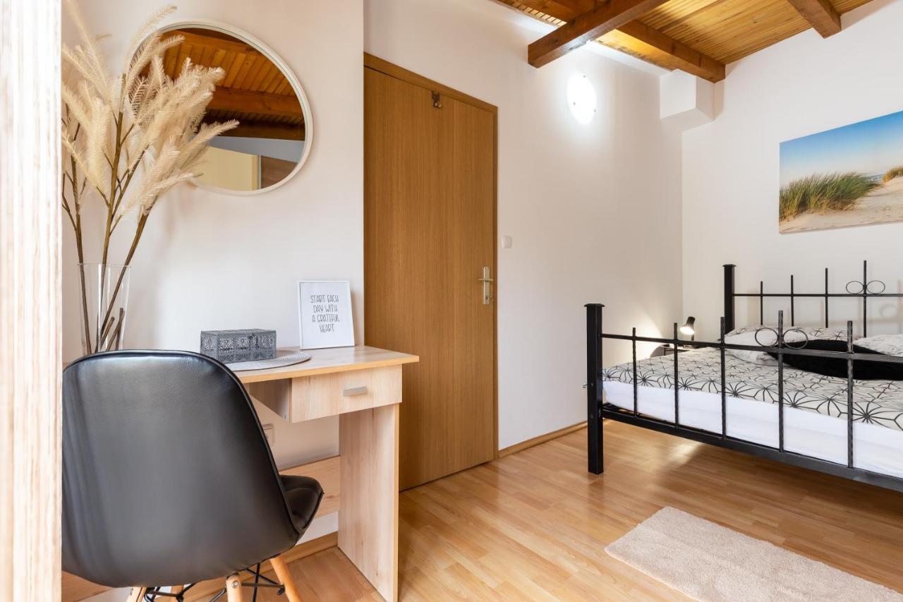 Holiday Home Bukovac Пула Экстерьер фото